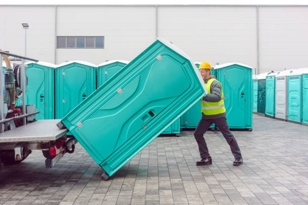 Best Porta potty delivery and setup  in Fowler, CA